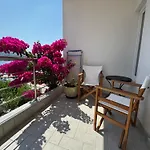 Thalassea Apartment *