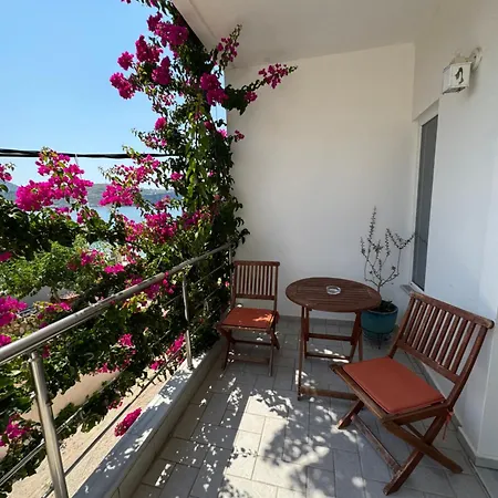 Apartment Thalassea *